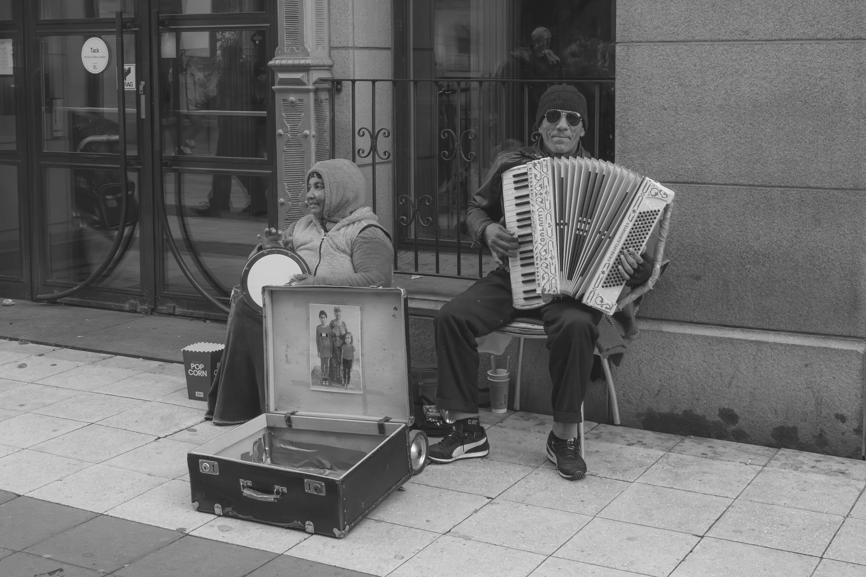 Street performers playing the bandoneon in Drottninggatan